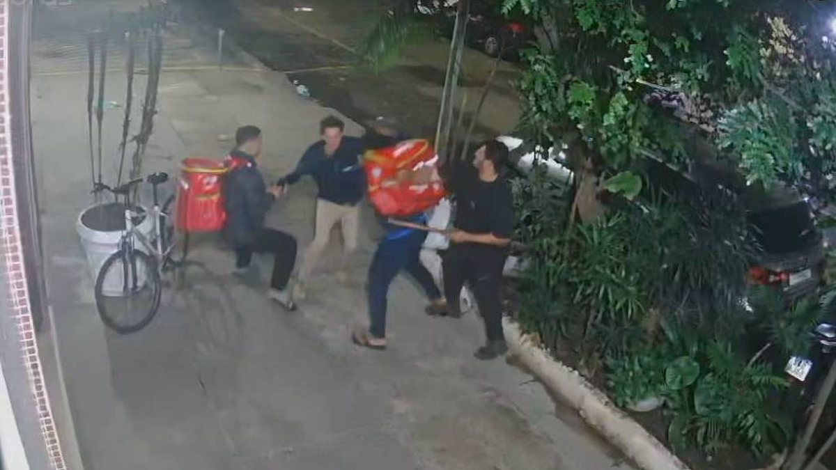Homem é morto após ser linchado por falsa acusação de roubo em Copacabana