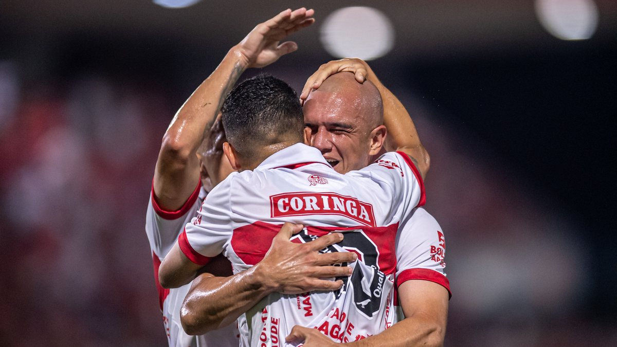 CRB vence América-MG por 3 a 1 diante de mais de 11 mil torcedores no Rei Pelé