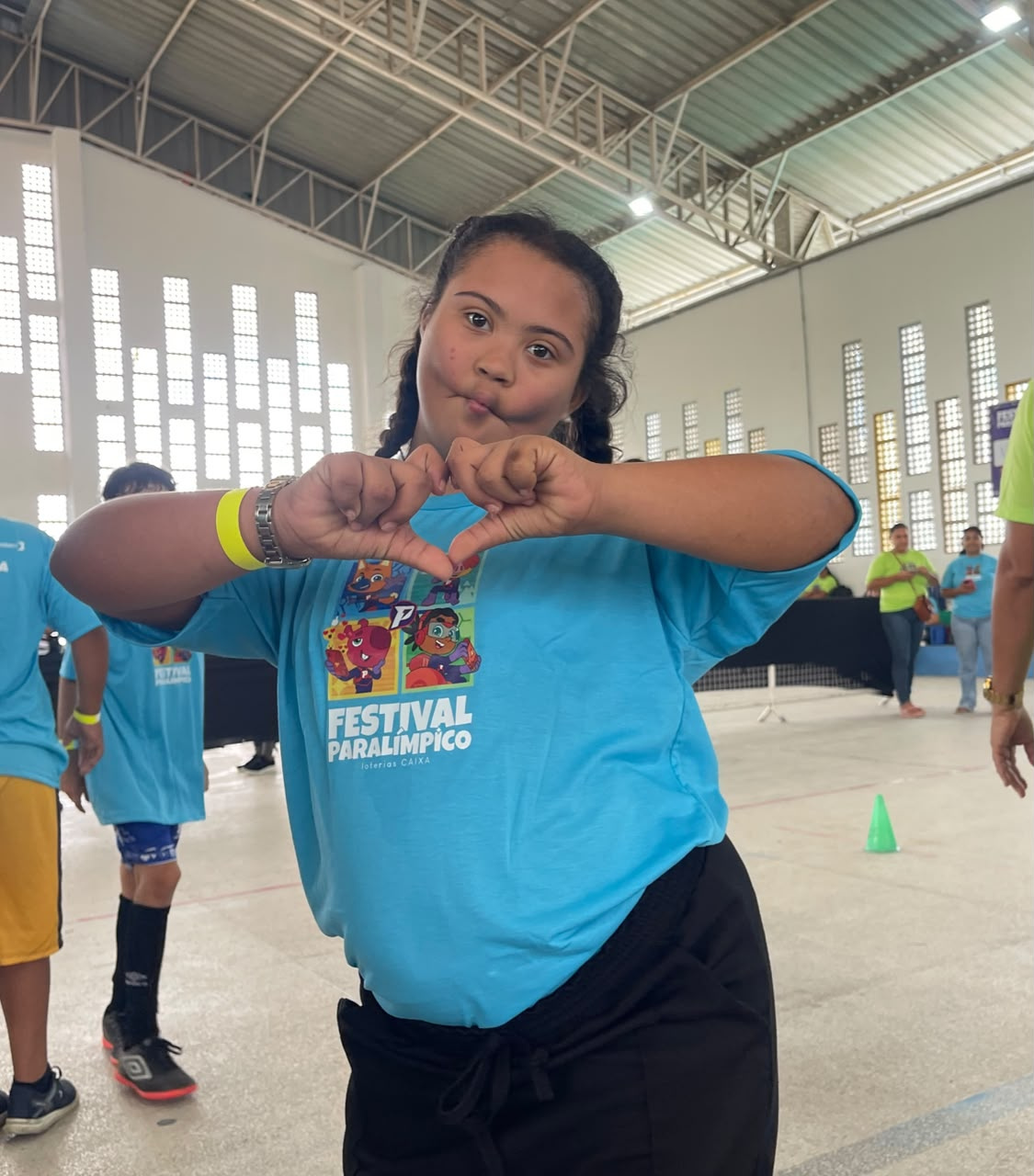 Branquinha reforça compromisso com a inclusão e leva estudantes ao Festival Paralímpico Loterias Caixa