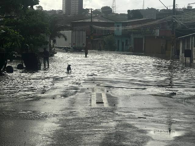 Inmet prorroga alerta de chuvas intensas para 19 cidades de Alagoas