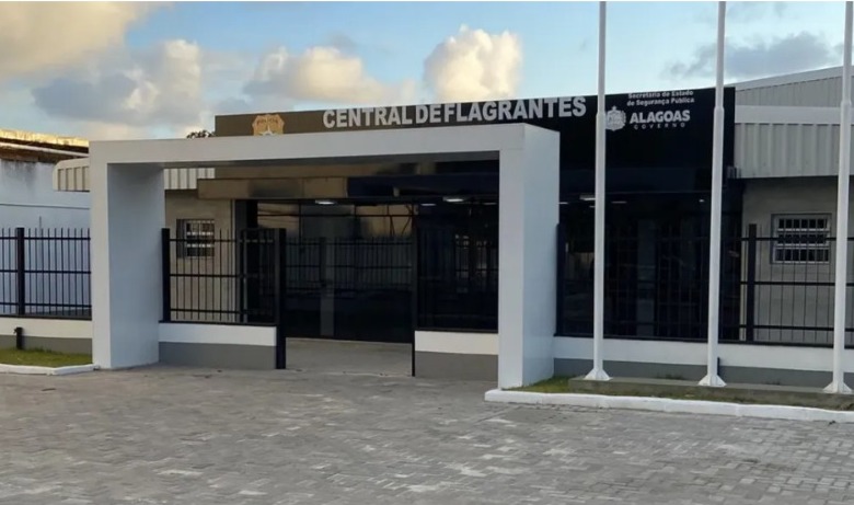 Dupla é presa em cartório de Maceió após tentar fraude bancária com documento falso