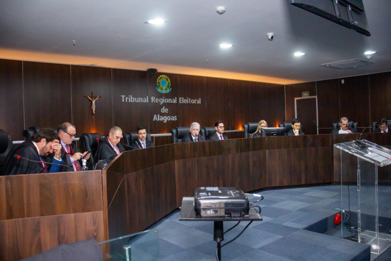 Ex-deputado teve recurso negado pelo Tribunal Regional Eleitoral de Alagoas, mas pode recorrer ao TSE para tentar reverter a decisão O Tribunal Regional Eleitoral de Alagoas (TRE-AL)