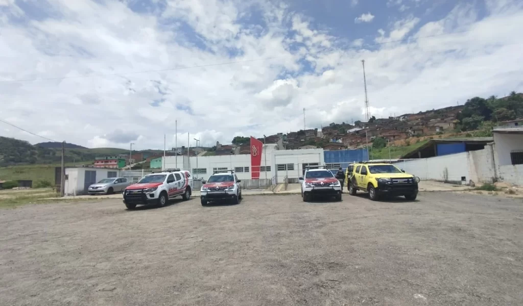 Jovem faz sinal de facção em foto e sofre tentativa de homicídio em Joaquim Gomes