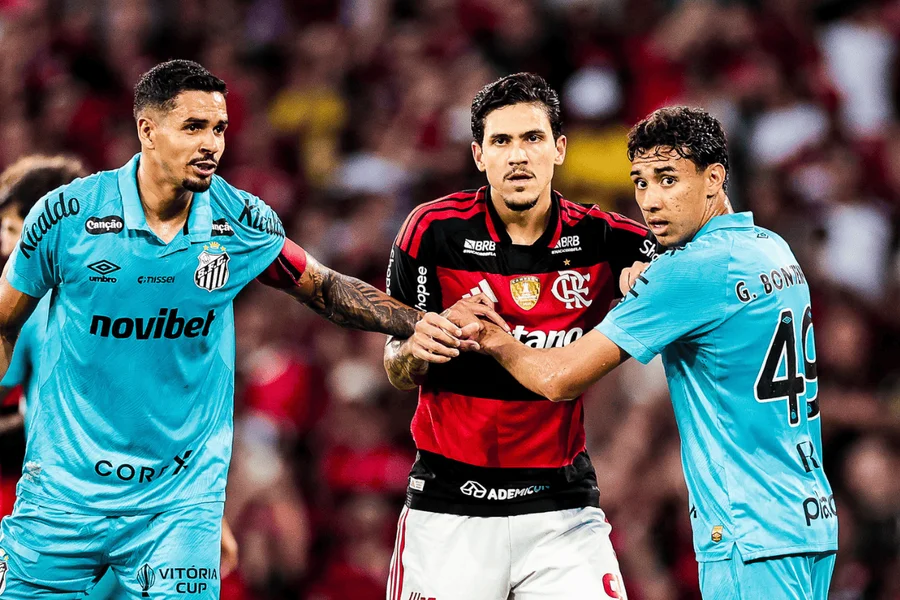 Flamengo leva susto, mas vira sobre o santos e segue firme no topo do brasileirão